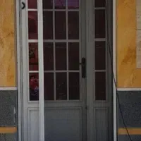تعمیرات درب وپنجره دوجداره وتولیدتوری های پلیسه|خدمات پیشه و مهارت|شیراز, یخ سازی|دیوار