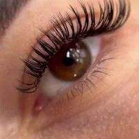اکستنشن مژه. لیفت ابرو