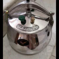 زودپز خمره ای قدیمی  2 و3 و 5 و10 و12و 15و 25 لیتر|ظروف پخت‌وپز|تهران, یافت آباد جنوبی|دیوار