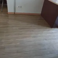 انواع کفپوش pvc تایل .رولی . پشت چسبدار|مصالح و تجهیزات ساختمان|شاهین‌شهر, سعدی شمالی|دیوار