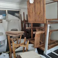 میز صندلی چوبی و حصیری