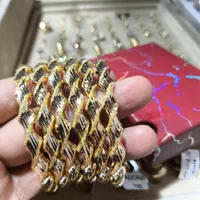 کلکسیون طلا دست دوم شیک|جواهرات|اصفهان, بهار آزادی|دیوار