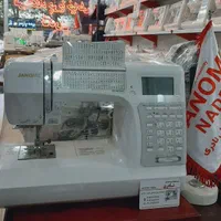 چرخ خیاطی و گلدوزی تمام فول .JANOME