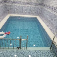 باغ ویلا استخر آبگرم سرپوشیده.