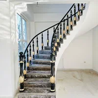 نرده پلیمری و چوبی