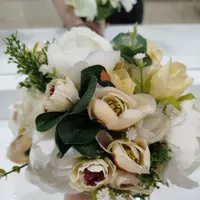 دسته گل عروس مصنوعی
