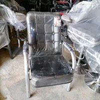 صندلی انتظار(تکی عمده)|دفتر کار|شیراز, بریجستون|دیوار