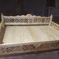 تخت سنتی چوب روس نو ۶نفره تاج بلند رنگ شده