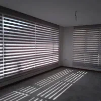 پرده زبرا ساده مخصوص اداره جات|پرده، رانر، رومیزی|تهران, دریاچه شهدای خلیج فارس|دیوار