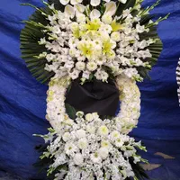 گل طبیعی خارجی و ایرانی تاج گل۵طبقه تبریک،ترحیم