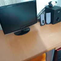 مانیتور سامسونگ و کیس وصندلی جک دار و میز کامپیوتر|رایانه رومیزی|قزوین, |دیوار