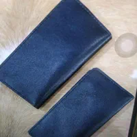 همکار دوزنده کیف چرم دست دوز