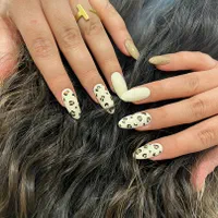 اپلاسیون تخصصی. پارافین. پاکسازی ومژه وناخن|خدمات آرایشگری و زیبایی|اهواز, گلستان|دیوار