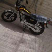 موتور ۲۰۰ پرواز ۱۴۰۳|موتورسیکلت|اصفهان, مفتح|دیوار
