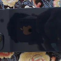 اپل iPhone 13 با حافظهٔ ۱۲۸ گیگابایت