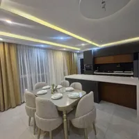 خانم جهت کار منزل