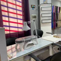 اجاره میز ناخن و تخت اسکینکر میکروکارمژه کار|اجارهٔ دفتر کار، اتاق اداری، مطب|رشت, معلم|دیوار