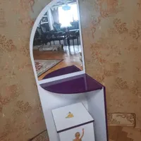 میز آرایش بچگانه