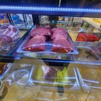 انواع گوشت تازه روز بره گوساله مرغ بوقلمون شترمرغ|خوردنی و آشامیدنی|اصفهان, احمدآباد|دیوار