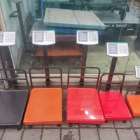 باسکول ترازو ۲۰۰و ۳۰۰کیلویی|فروشگاه و مغازه|مشهد, شهید آوینی|دیوار