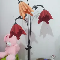 آباژور ایستاده