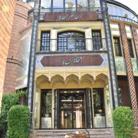 سالندار خوشرو و خوش برخورد|استخدام خدمات فروشگاه و رستوران|یزد, |دیوار