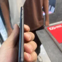 Iphone se (2020)|موبایل|اصفهان, باغ زرشک|دیوار