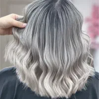 آموزش تخصصی رنگ و کراتین با 3 میلیون تومان