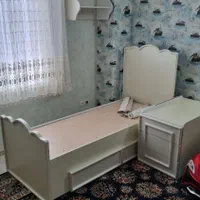 تخت خواب کمد ایستاده دراور  و ویترین با ۳ کشو|تخت و سرویس خواب|تالش, تالش|دیوار