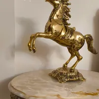 مجسمه برنز