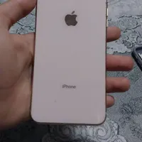 اپل iPhone 8 Plus با حافظهٔ ۲۵۶ گیگابایت