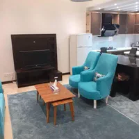 مبله دو خوابه روزانه با دسترسی ب مراکز خرید|اجارهٔ کوتاهمدت آپارتمان و سوئیت|تبریز, |دیوار