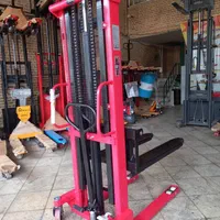 لیفتراک دستی و استاکر
