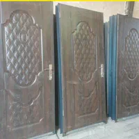 درب چوبی با کف پهن و قفل دستگیره.|مصالح و تجهیزات ساختمان|قم, زاویه|دیوار