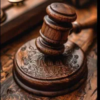وکیل پایه یک کانون مقطع دکتری و مدرس دانشگاه