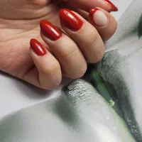 ژلپولیش لمینت کاشت مانیکور ناخن با کیفیت بالا|خدمات آرایشگری و زیبایی|اصفهان, شهرک میلاد|دیوار