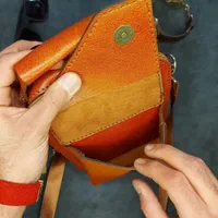 کیف دوشی مردانه چرم طبیعی دستدوزبرند ST کد۲۰۷۰|کیف، کفش، کمربند|تهران, زاهد گیلانی|دیوار