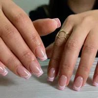 کاشت ناخن صدرا|خدمات آرایشگری و زیبایی|صدرا-فارس, فاز ۱|دیوار