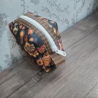 جادستمال کاغذی و کیف پد بهداشتی یا هندزفری و شارژر|کیف، کفش، کمربند|ری, |دیوار