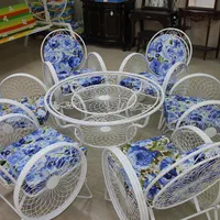 صندلی باغی کالسکه ای رستگار|صندلی و نیمکت|شیراز, قالیشویی|دیوار