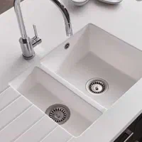 نصب شیرآلات دستشویی توالت فرنگی نصاب تعویض شیر آب