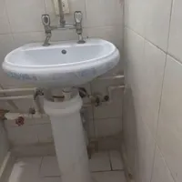 روشویی باپایه