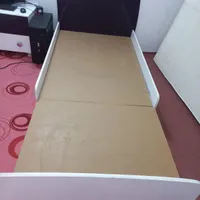 تخت همراه با دوشک از ۶ سال تا ۲۰ سال قابل استفاده