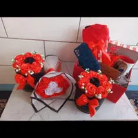 دسته گل و باکس ربانی