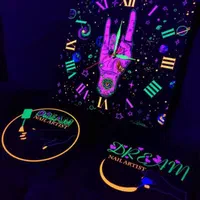 تابلو بلک لایت با طرح سالن زنانه Blacklight|لامپ و چراغ|تهران, مرزداران|دیوار