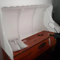 سایبان کولر و پنجره و درب ساختمان