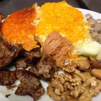 غذای بیرون برپیک غذاهای محلی