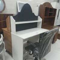 میز تحریر شرکتی ۲
