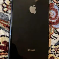 اپل iPhone 8 Plus با حافظهٔ ۲۵۶ گیگابایت