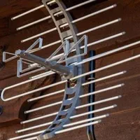 نصب و تنظیم انواع آنتن و تلویزیون